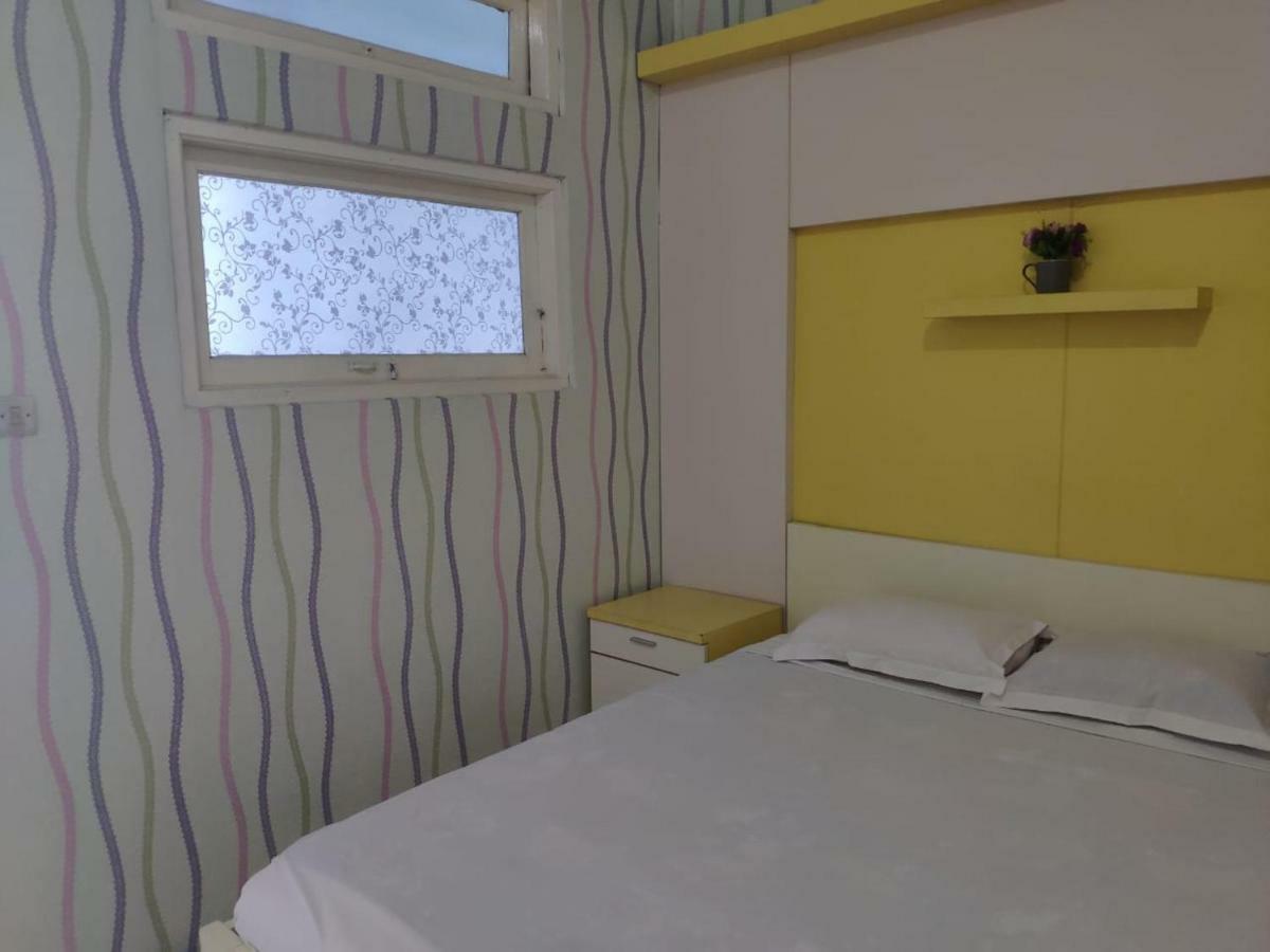 Hotel Boegenviel Syariah Lamongan Exterior foto